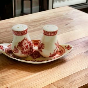 Rare Vintage Skye McGhie Florence Salt and Pepper Shakers